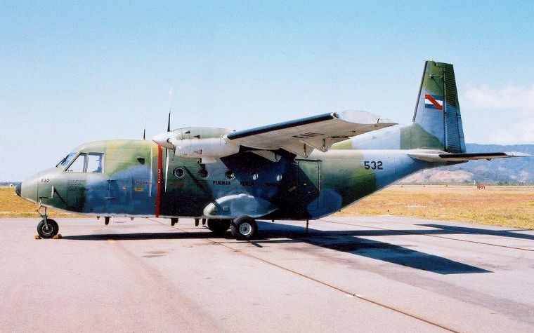 caza bombardero caza bombardero